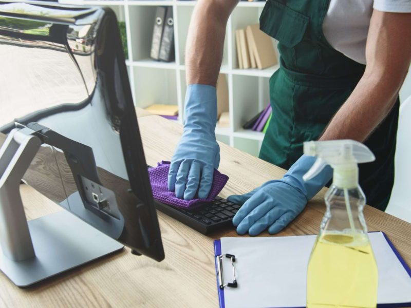 oficinas y despachos limpios con limpiezas rueda